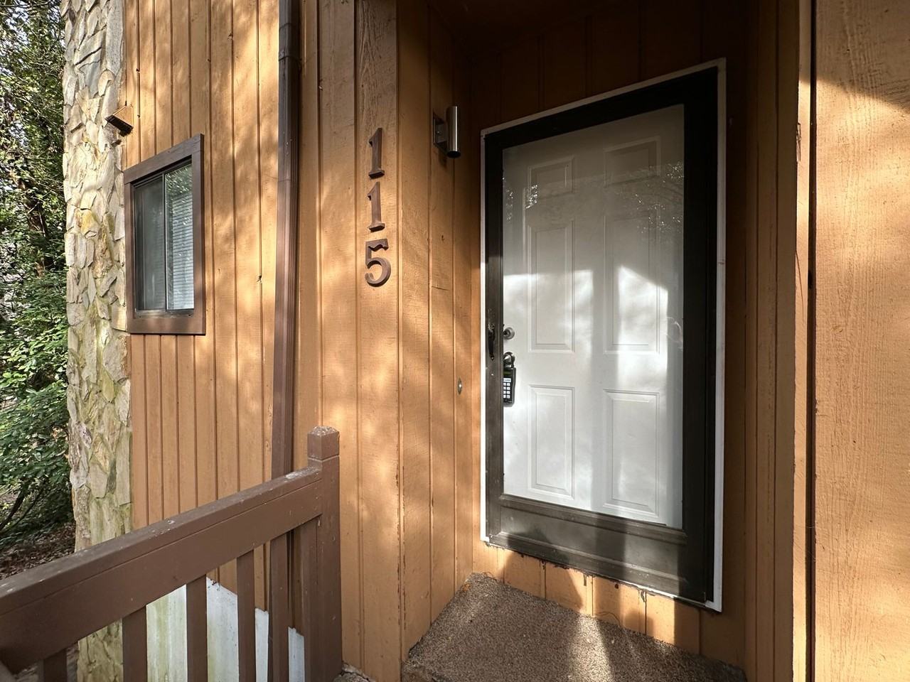 115 Cloister Oaks Cir - Photo 2 of 16
