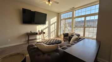 featured image of 372 S Washington St