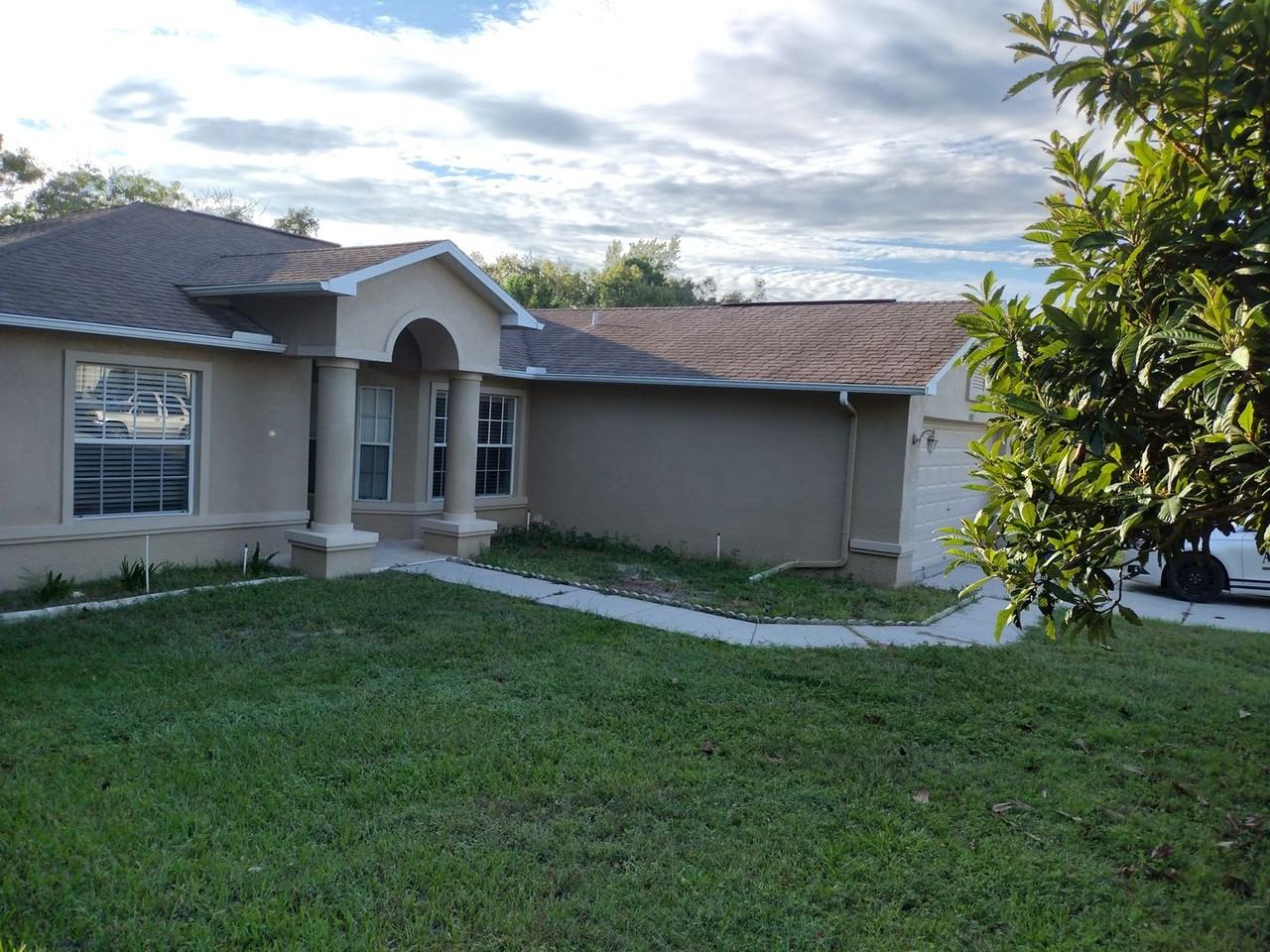 4498 Hoffman Ave - Photo 3 of 30