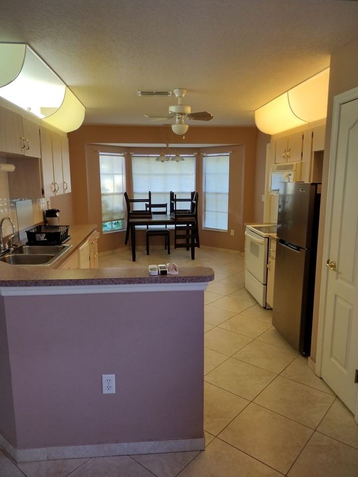 4498 Hoffman Ave - Photo 7 of 30