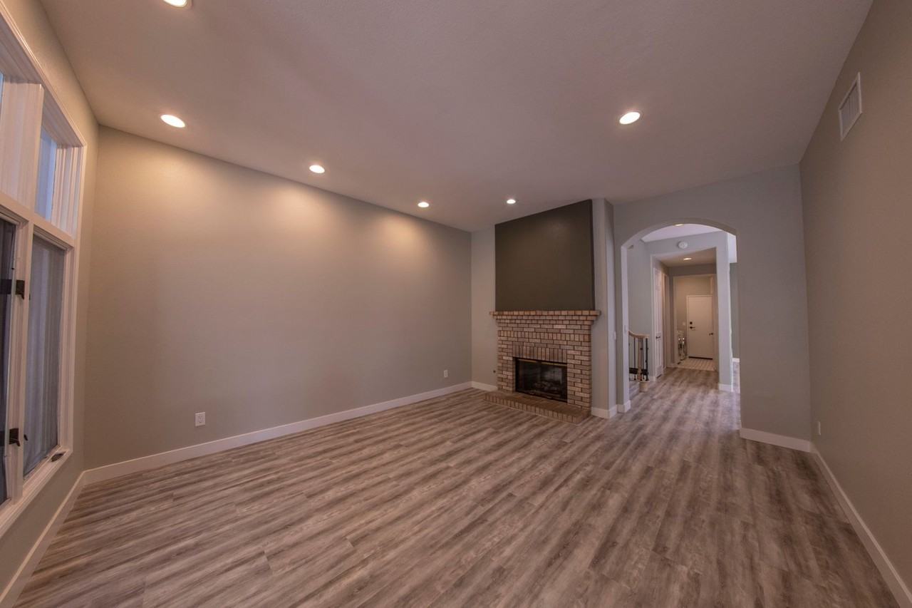 9756 Keeneland Row - Photo 5 of 39