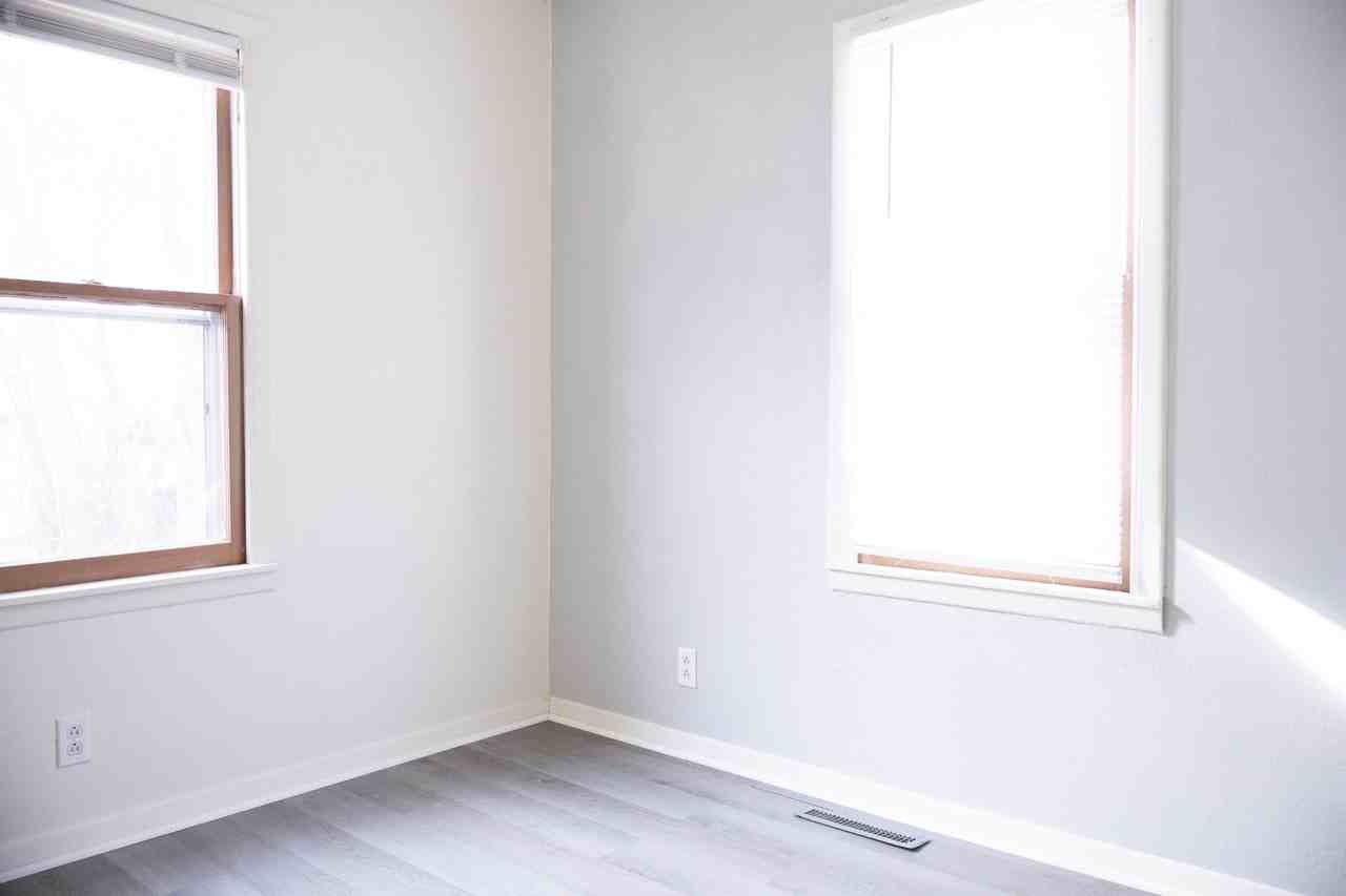 329 N Knight St - Photo 5 of 25
