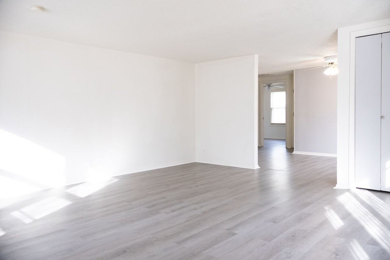 329 N Knight St - Photo 6 of 25