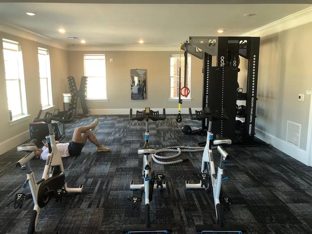 2252 Kasota Ln - Photo 4 of 13