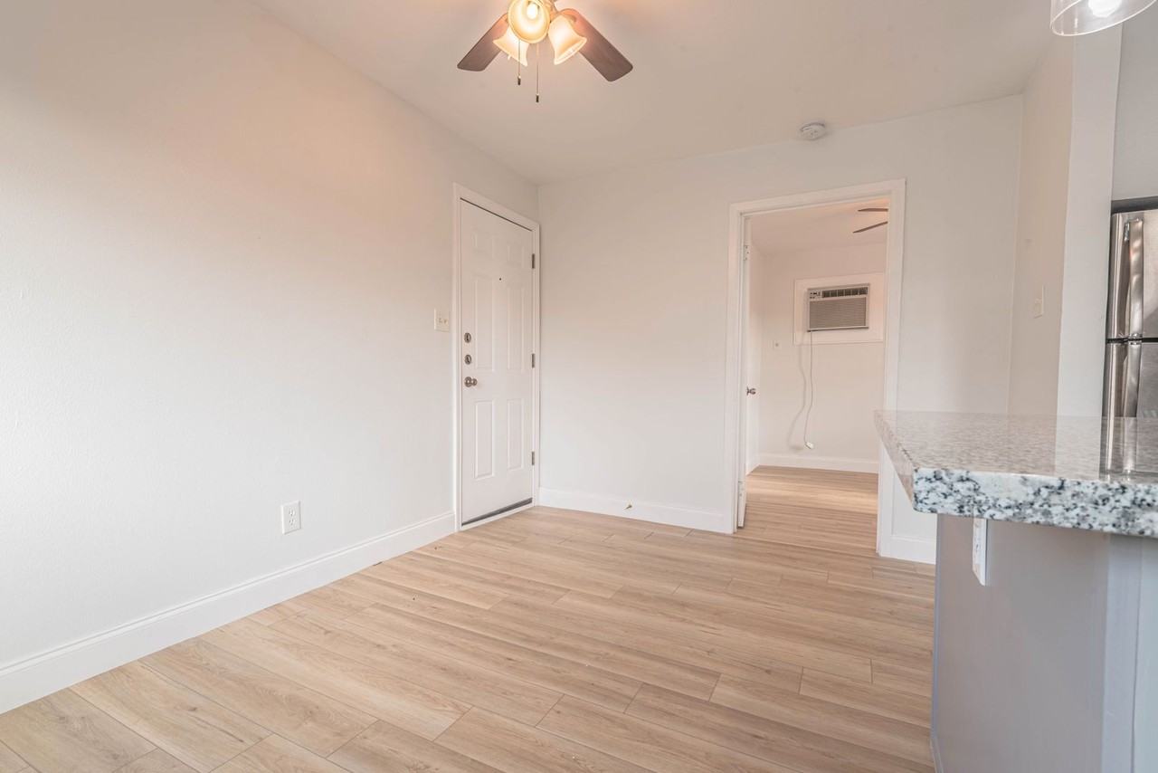 2303 Rosewood Street #6 - Photo 5 of 17