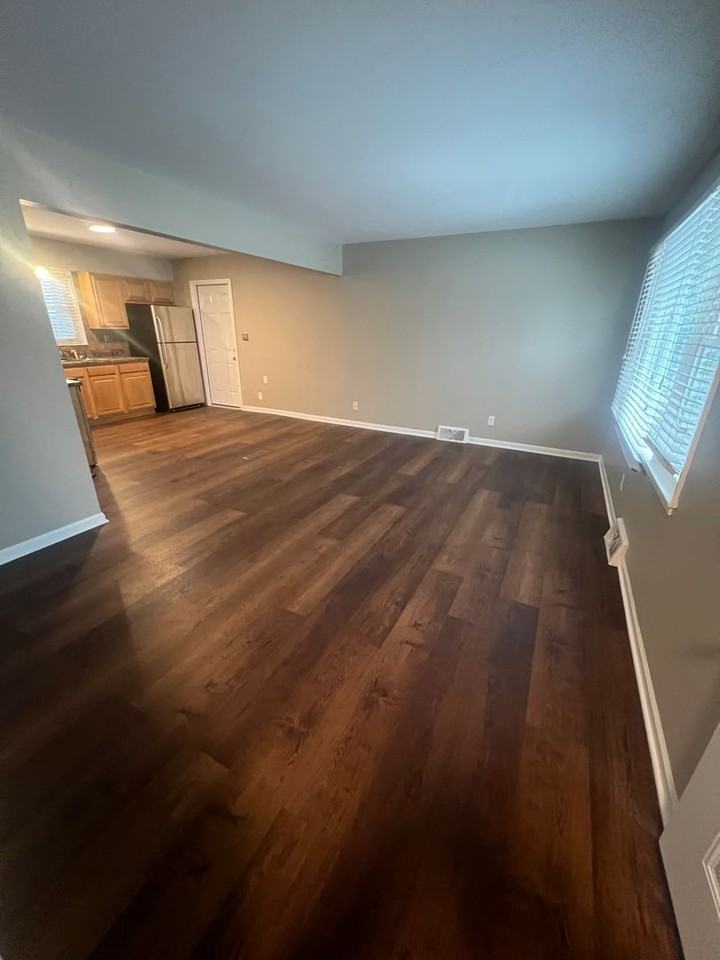 3409 S 4th St - Photo 2 of 12