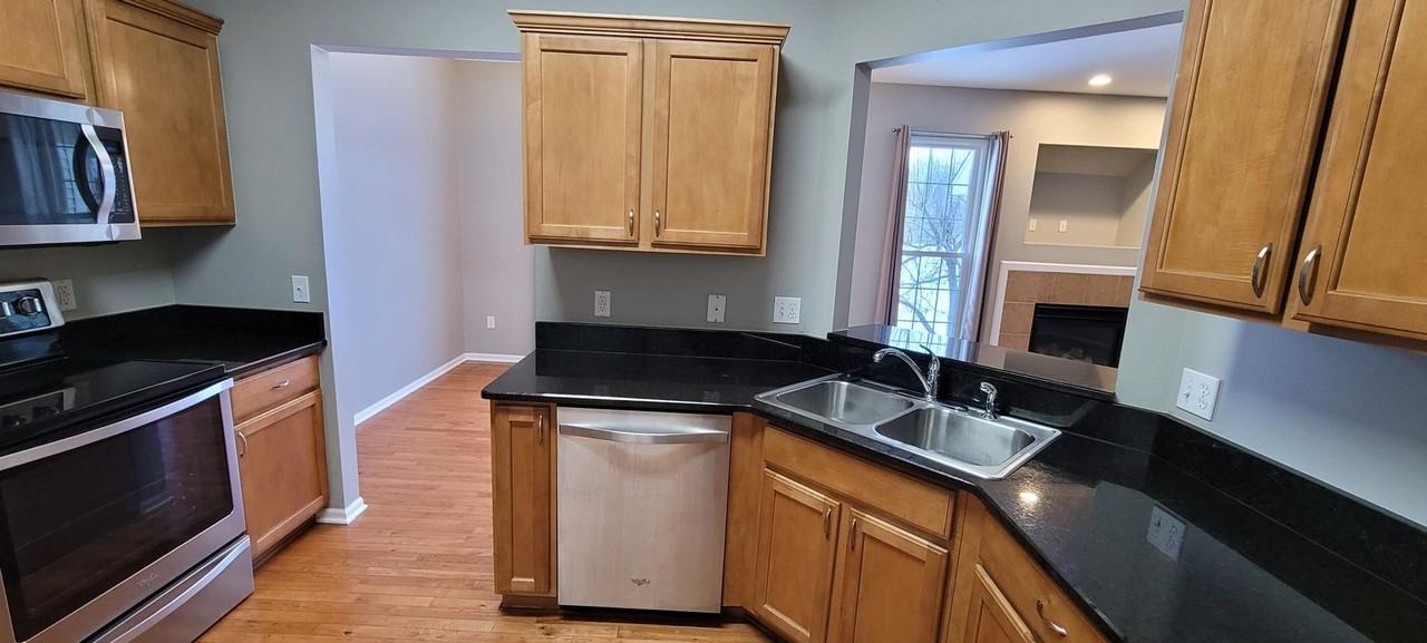 1661 Sanctuary Cir - Photo 3 of 23