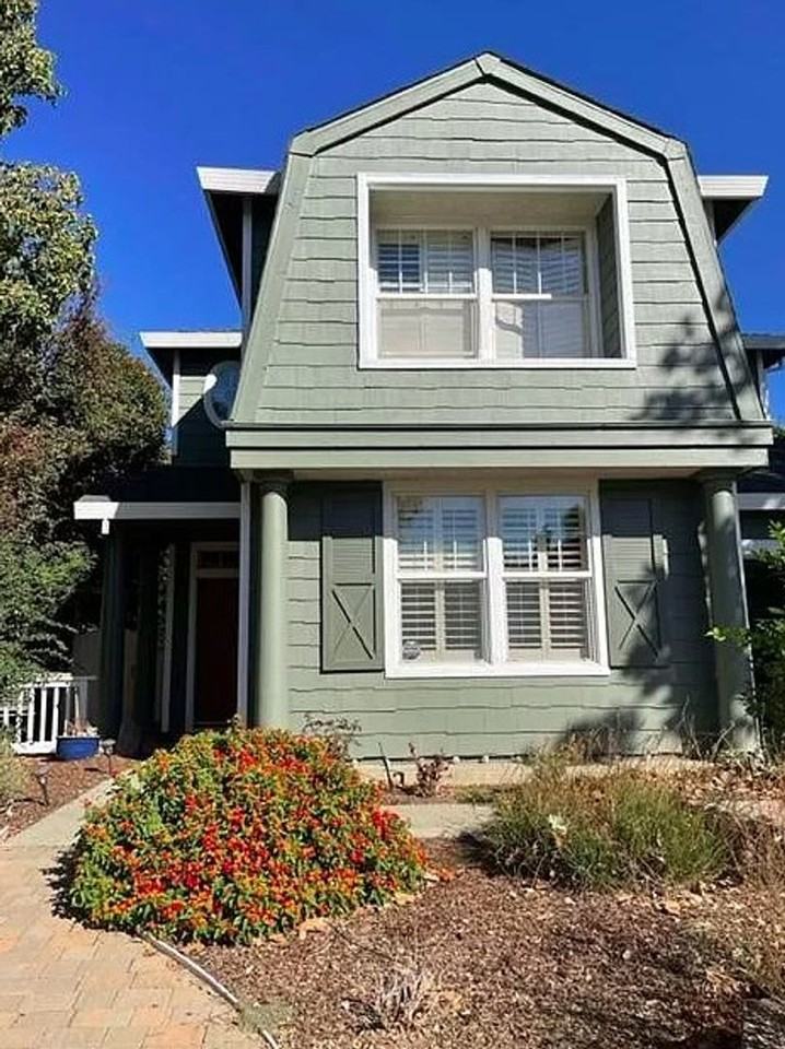 2021 Bishop Pl - Photo 3 of 30