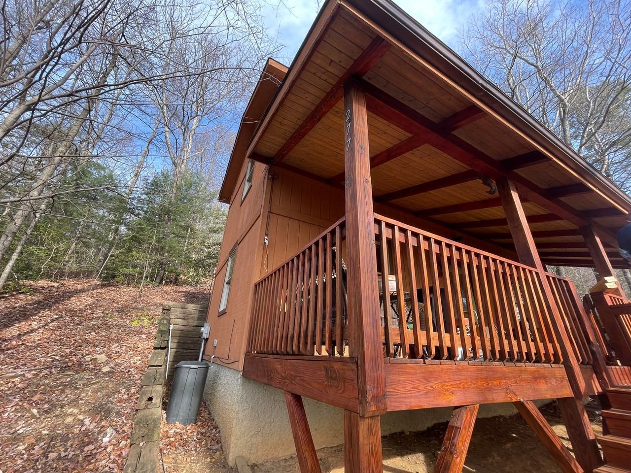 277 Tinys Mountain Dr - Photo 2 of 37