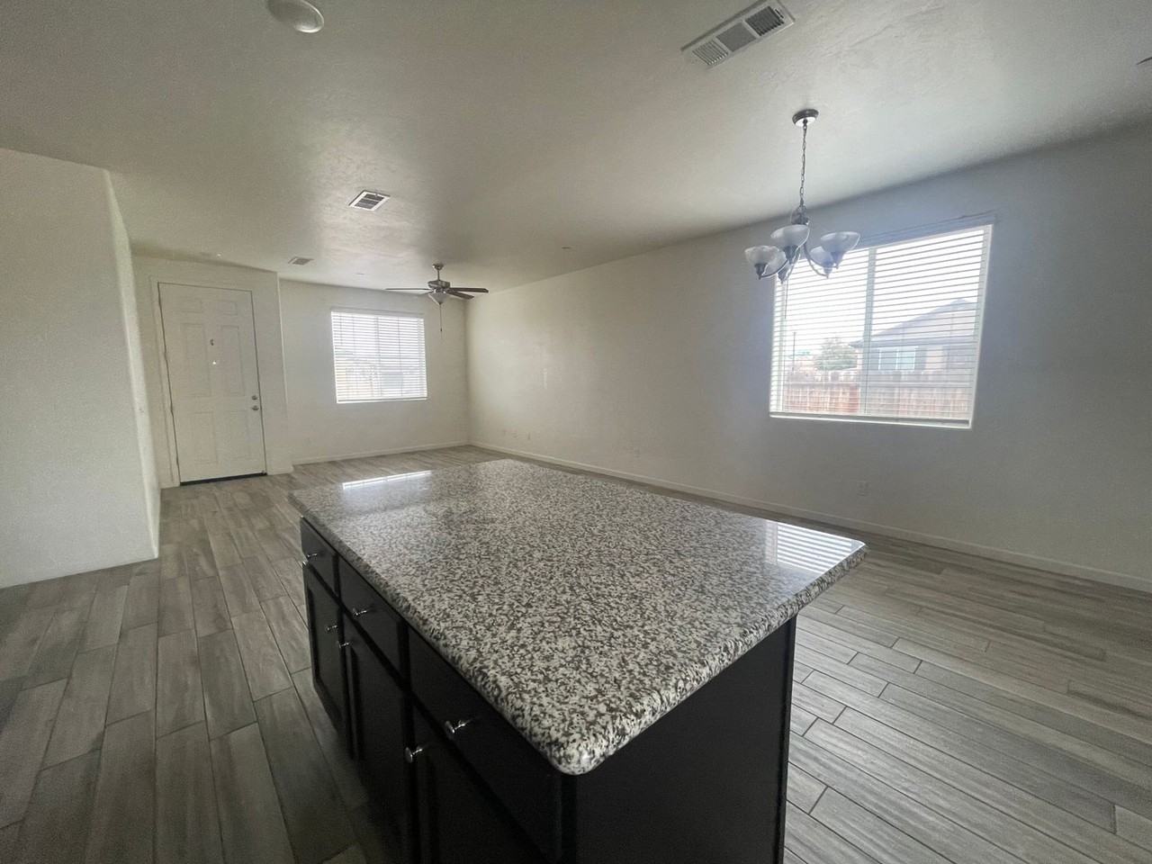 4845 W Flagstaff Ave - Photo 7 of 25