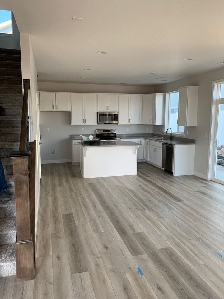 3892 S 2990 W - Photo 2 of 19
