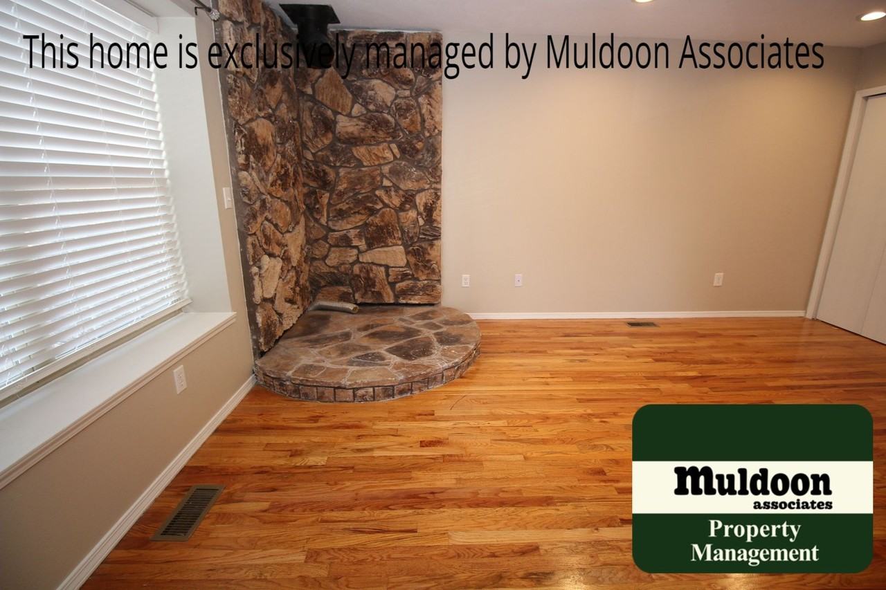 1616 Maitland Ct - Photo 3 of 26