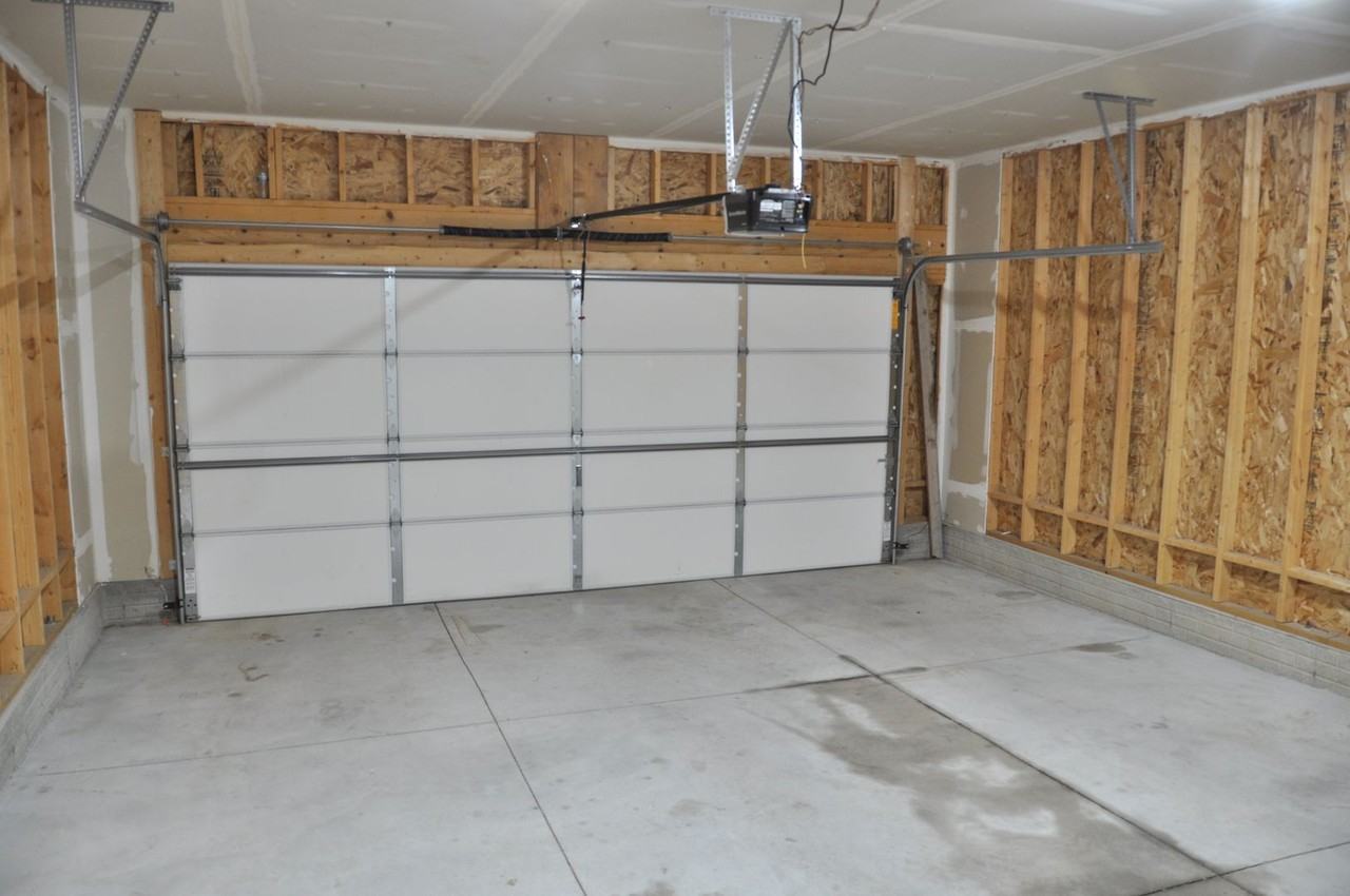 1079 North 170th Avenue - Photo 4 of 19