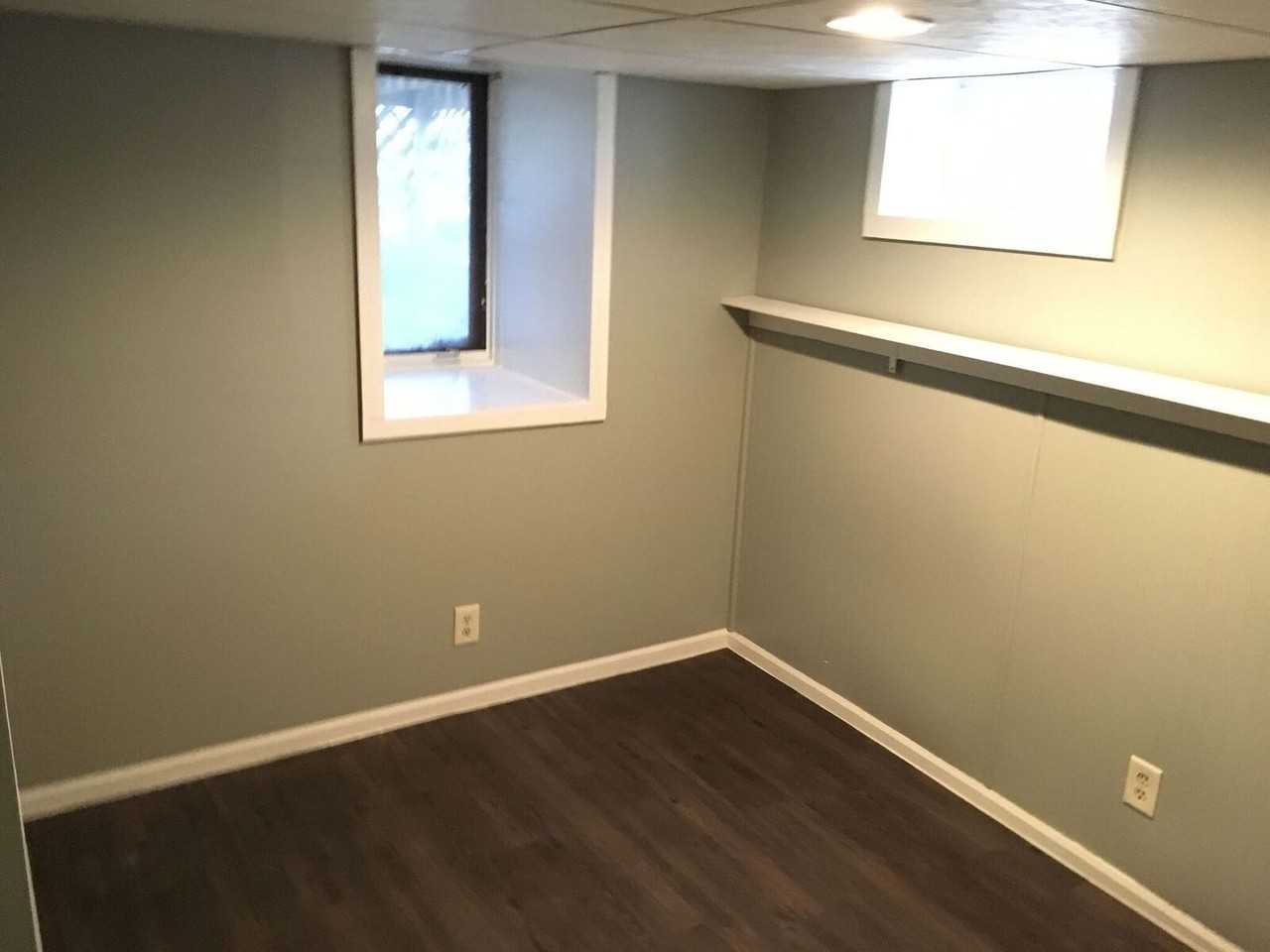 412 N 11th Ave E - Photo 5 of 12