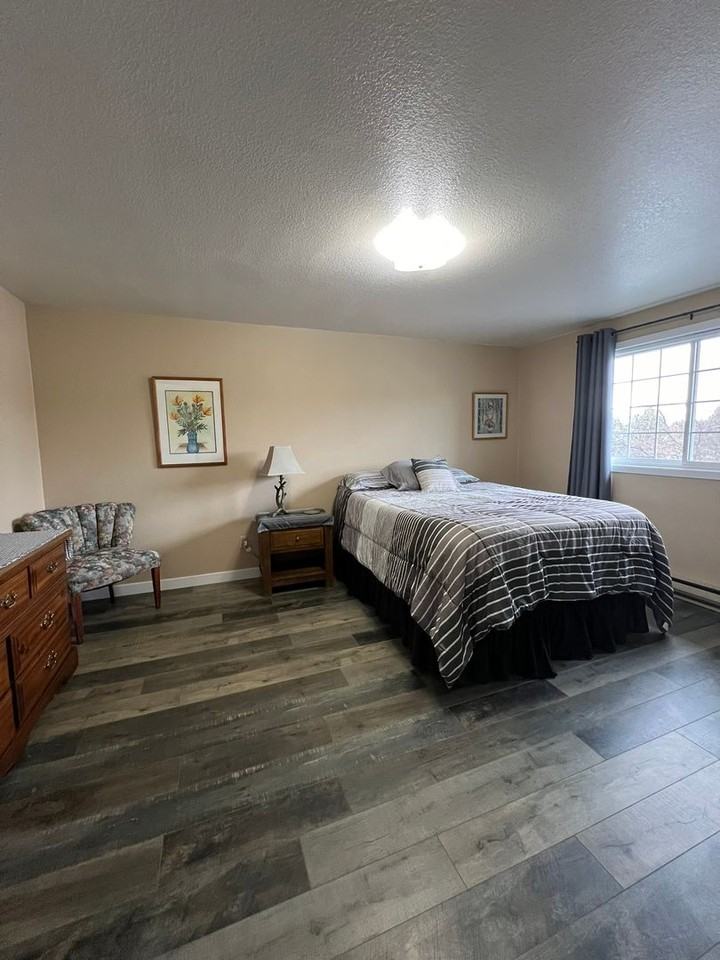 2121 N Eldorado Ave ##01 - Photo 5 of 8