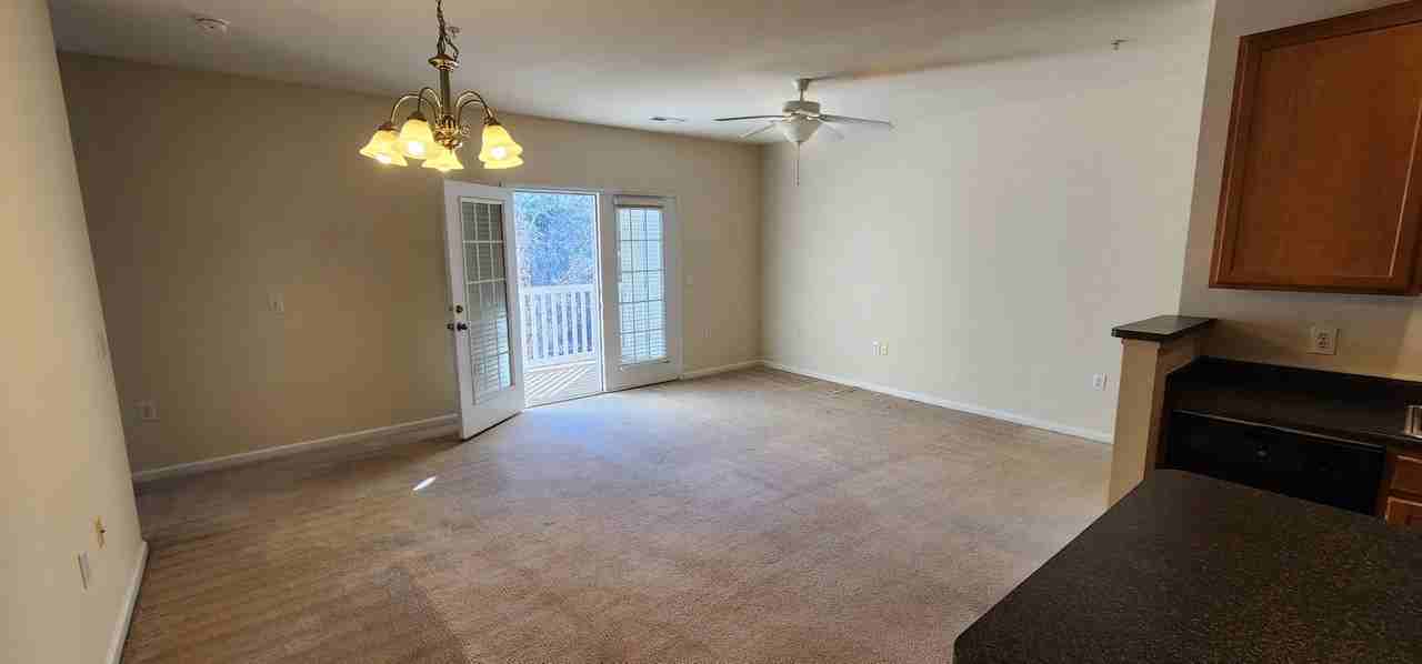 2421 Eagle Creek Ct - Photo 7 of 24