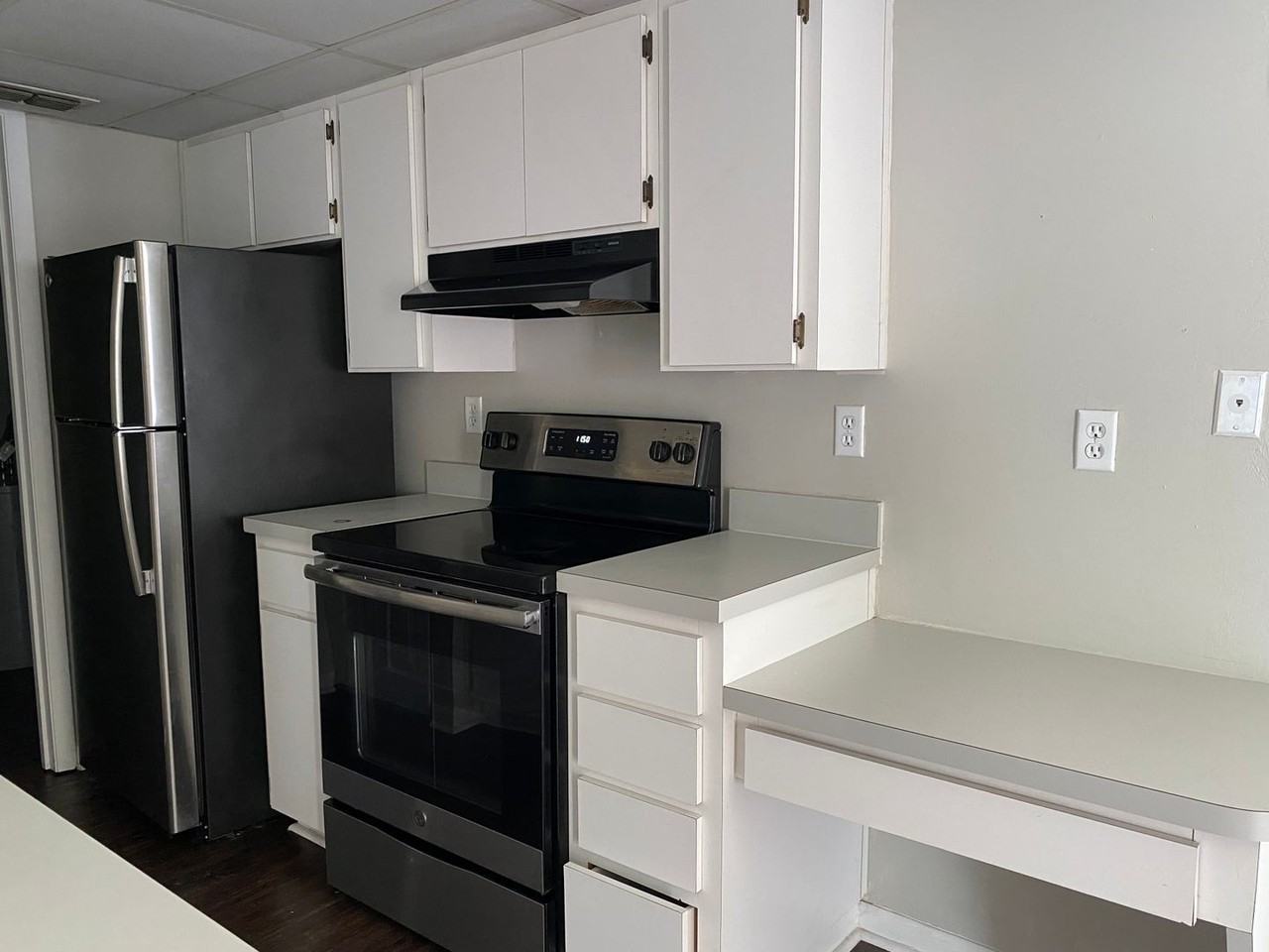 2858 Sw 39th Ave - Photo 4 of 14