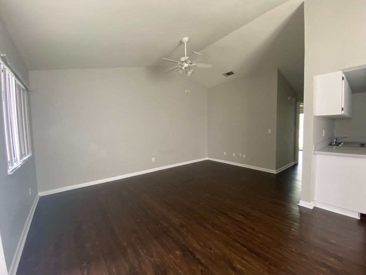 2858 Sw 39th Ave - Photo 7 of 14