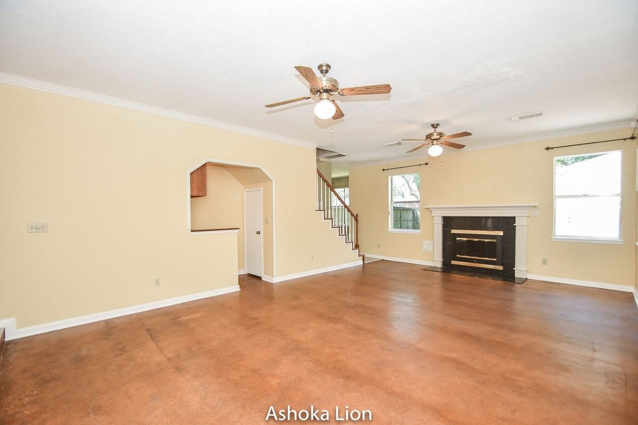 3419 Sheldon Dr - Photo 6 of 34