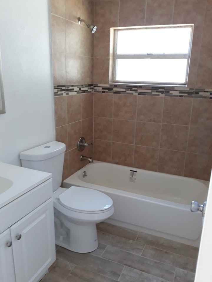135 E 8th St - Photo 3 of 12