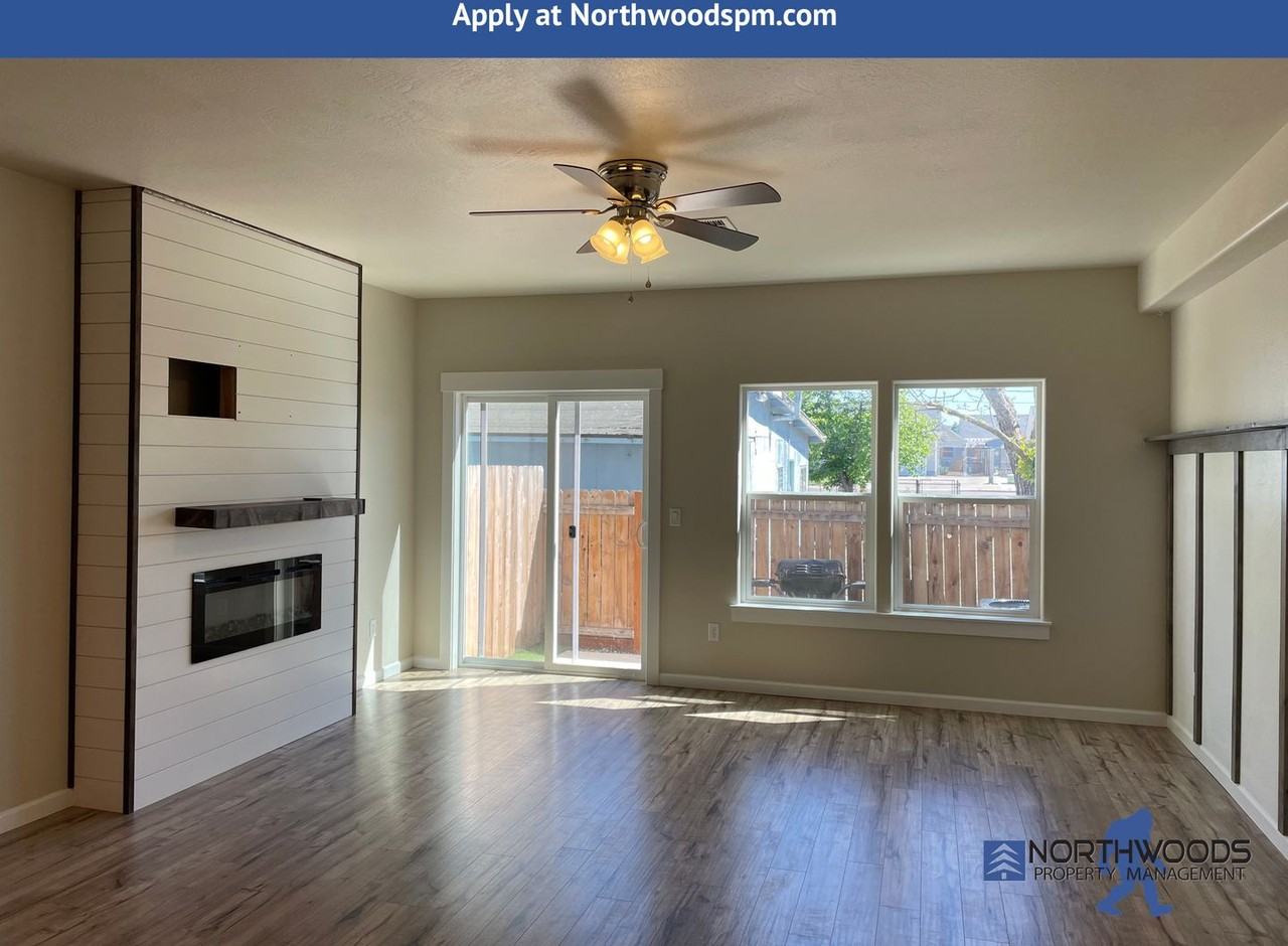 7816 Phaedra Lane - Photo 5 of 20