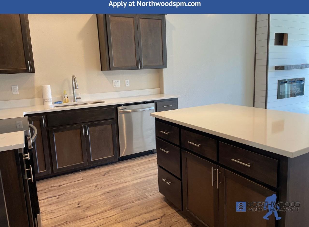 7816 Phaedra Lane - Photo 7 of 20