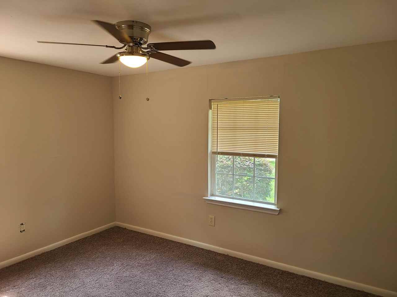 2112 Melanie Dr - Photo 5 of 7