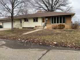 5 Maple St N - Photo 1 of 1