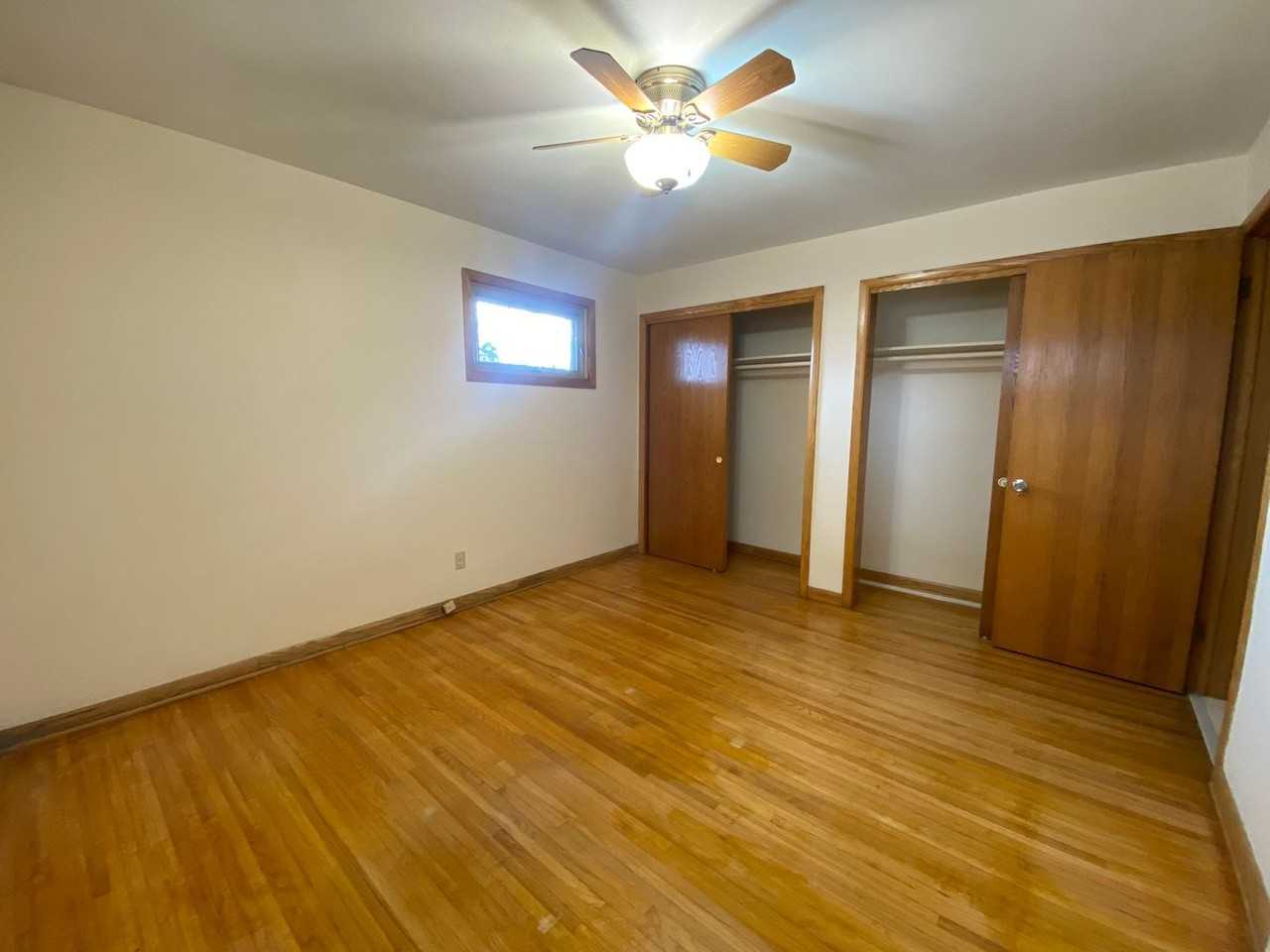 5 Maple St N - Photo 6 of 16