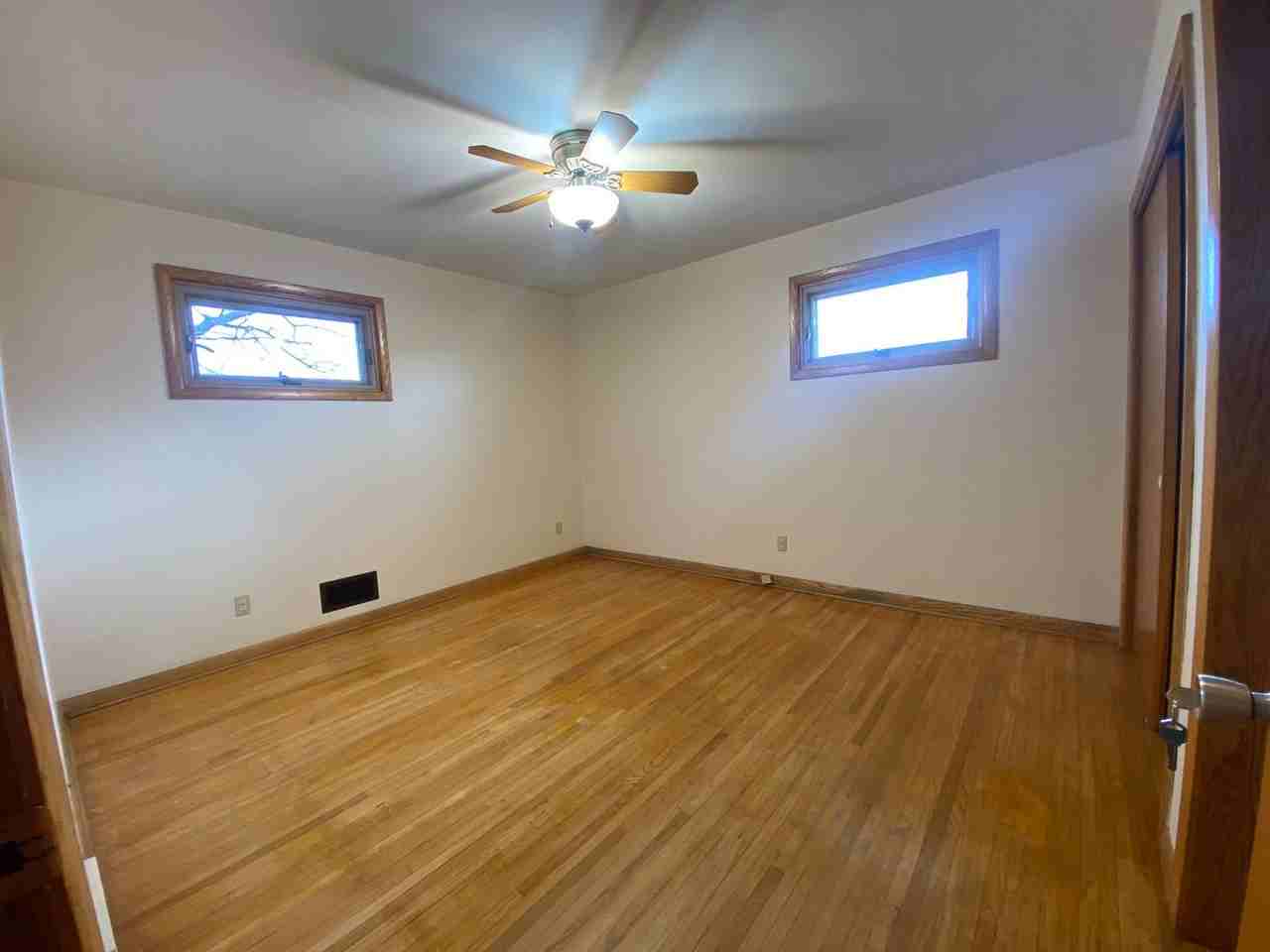 5 Maple St N - Photo 7 of 16