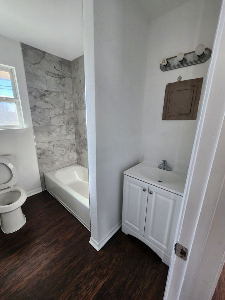 501 Mcneil St - Photo 6 of 19