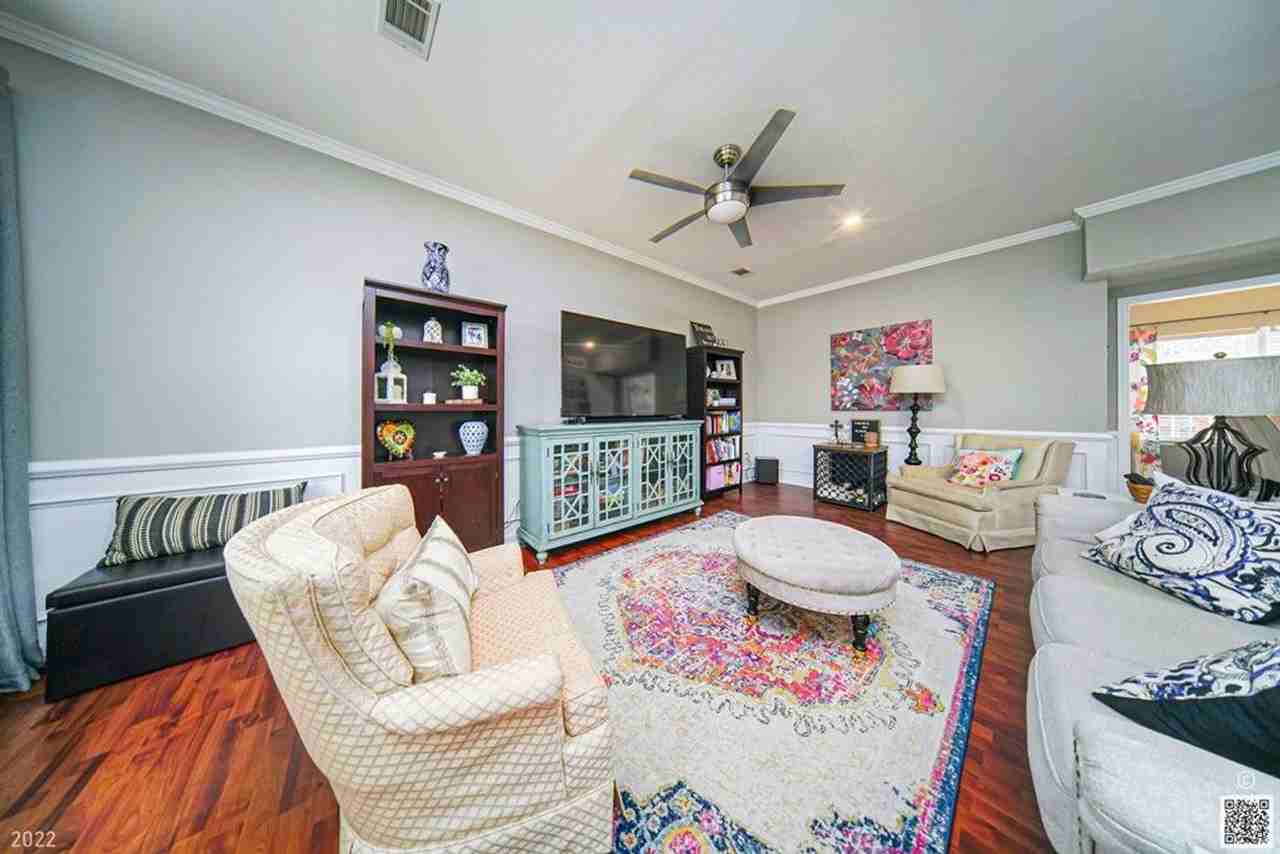 2823 Brickrun Way - Photo 4 of 15