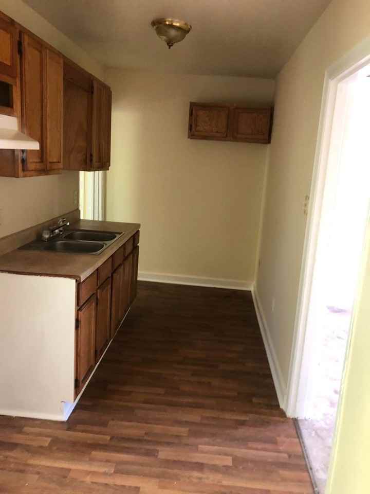 128 College Park Cir - Photo 7 of 9