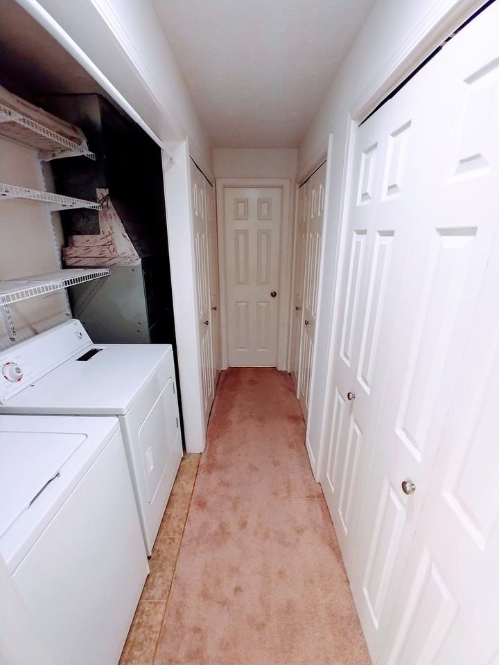 1314 S College Mall Rd - Photo 7 of 7