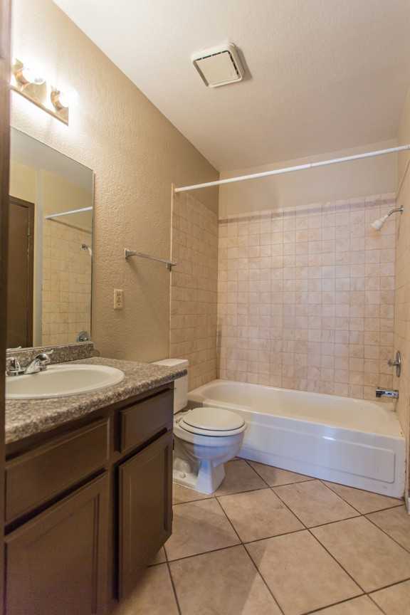 588 Sellers Pl - Photo 7 of 10