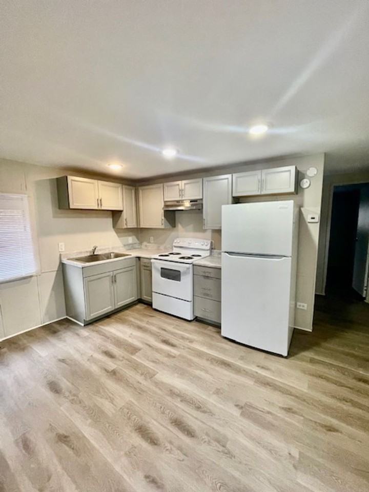 126 Canipe Rd - Photo 4 of 14