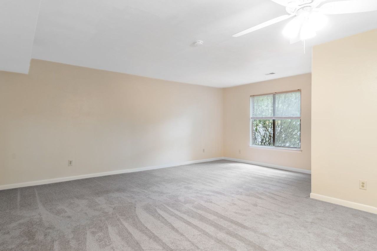 1725 Donlee Dr - Photo 2 of 14