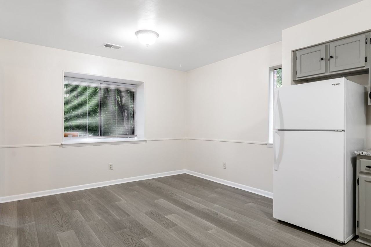 1725 Donlee Dr - Photo 5 of 14