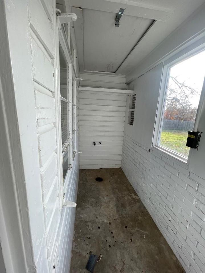 1110 Arkansas St - Photo 4 of 11