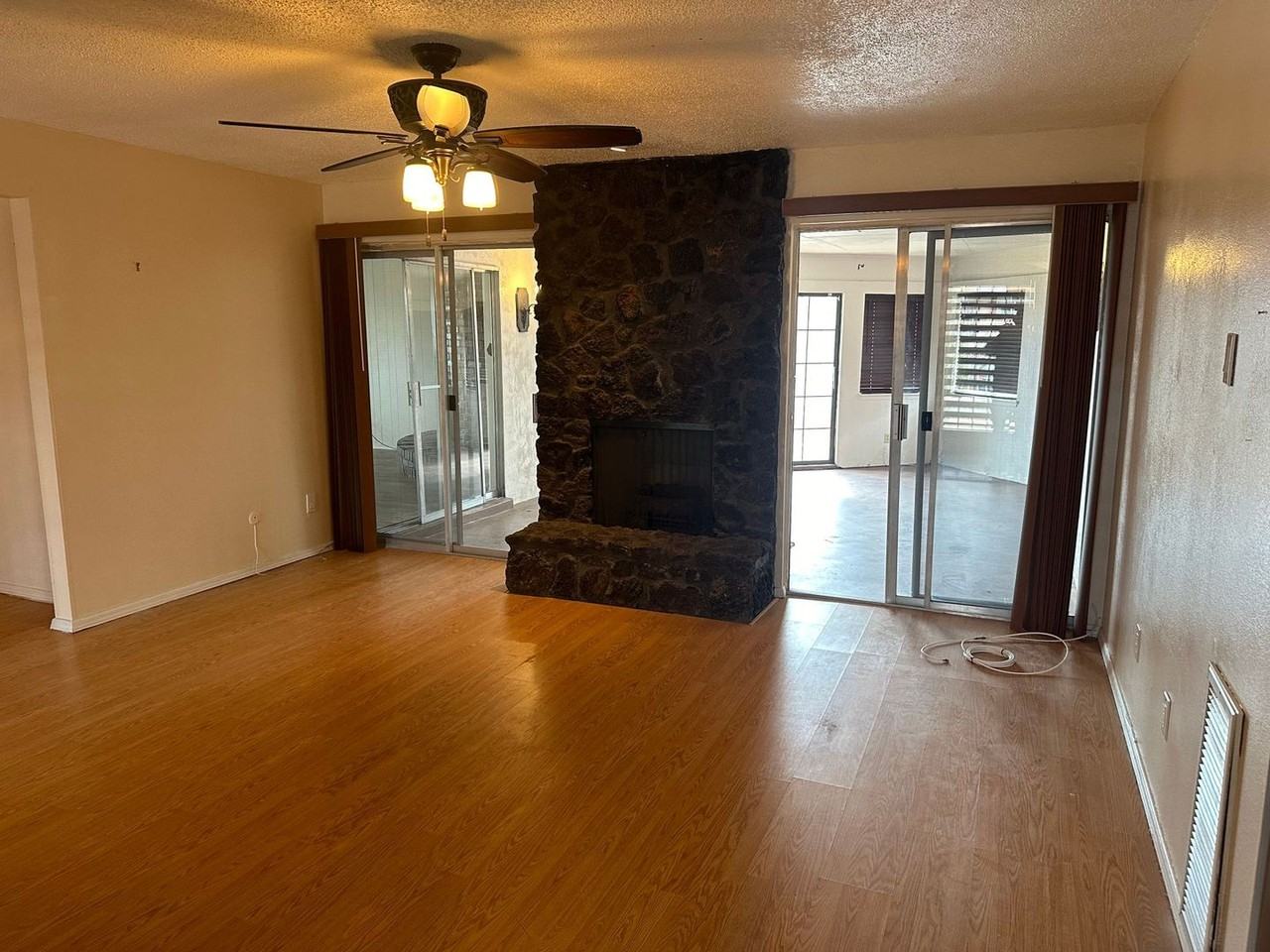 2908 Devils Tower Cir - Photo 2 of 21