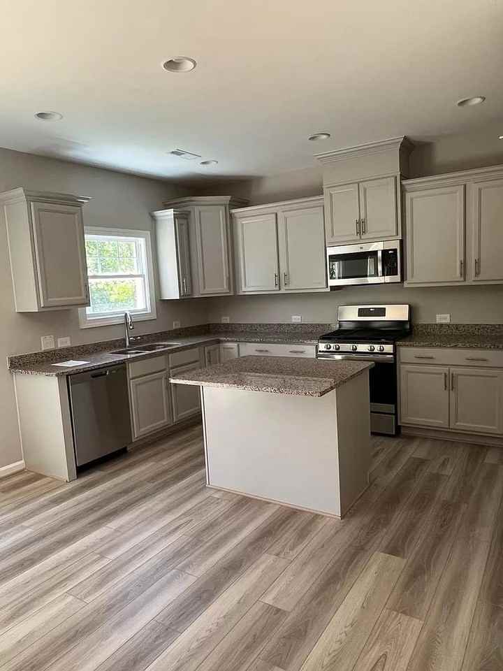 1513 Tawny View Ln - Photo 3 of 6