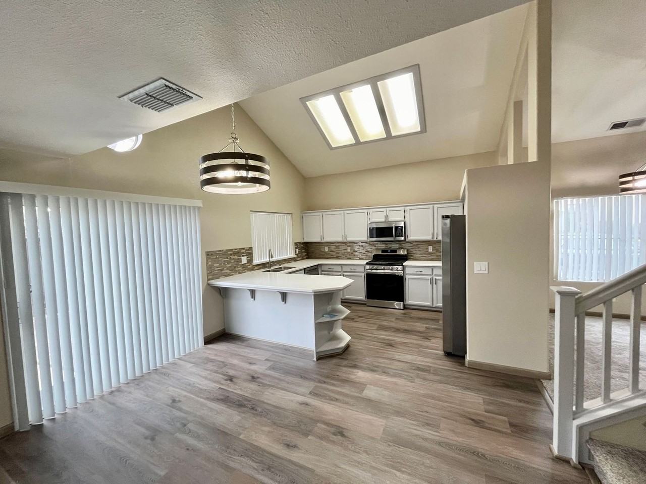 9432 Windrift Ln - Photo 3 of 13