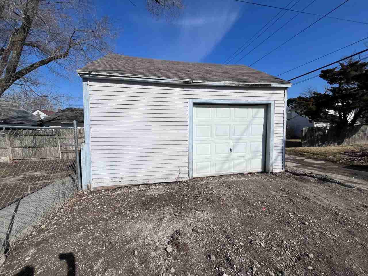 4029 Hanna St - Photo 2 of 11