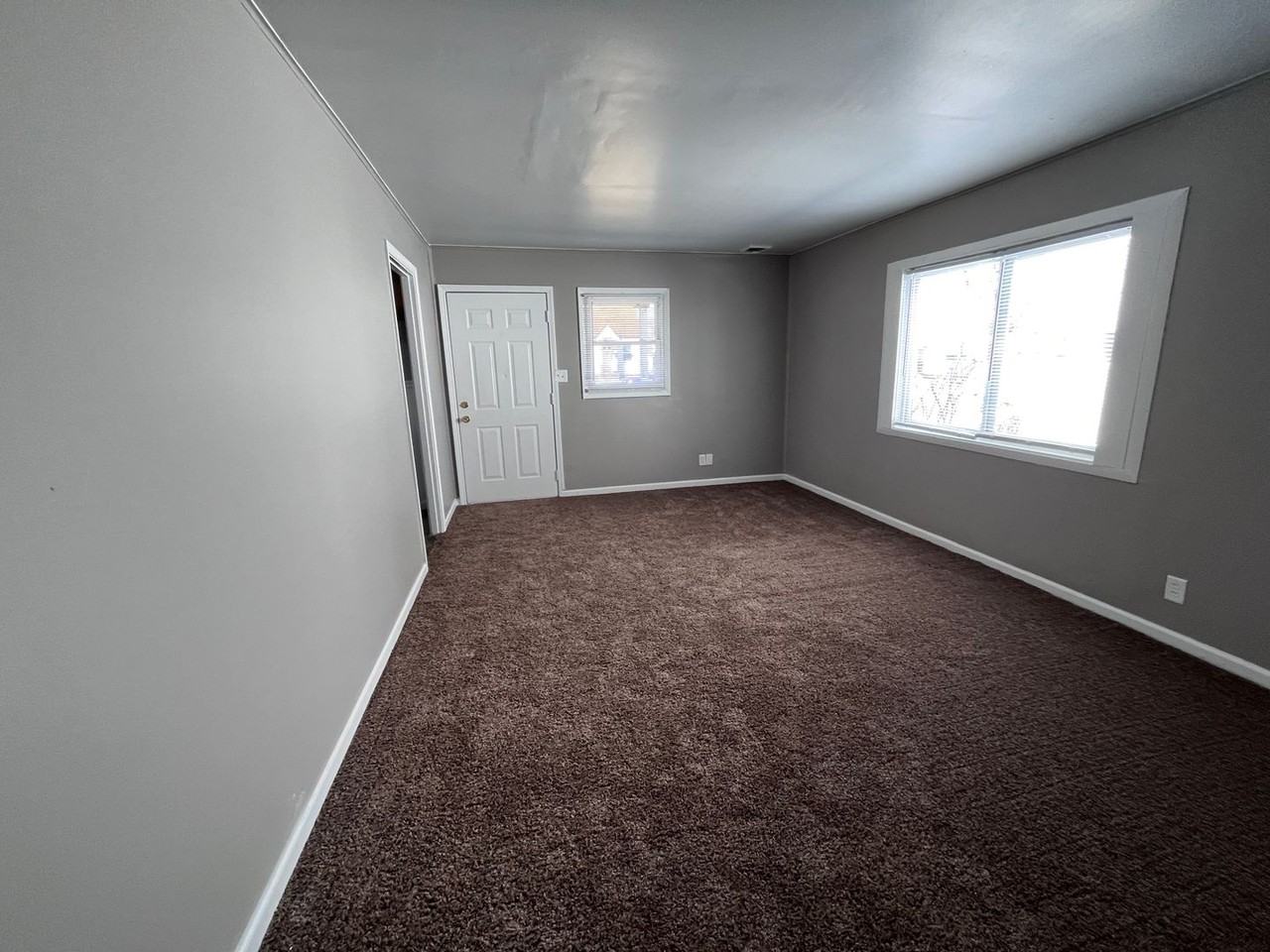 4029 Hanna St - Photo 4 of 11