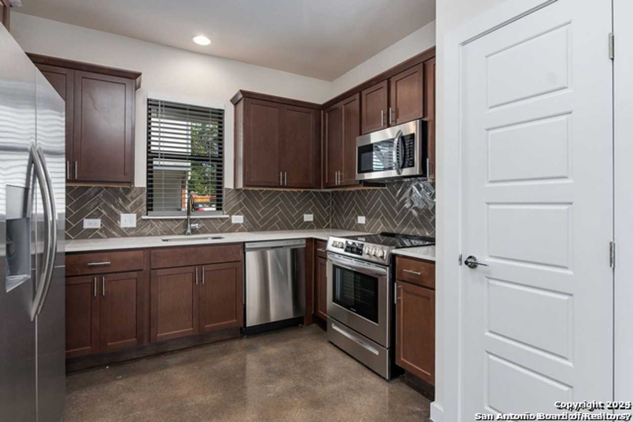 211 Utah St #601 - Photo 7 of 14