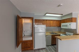9805 Walnut St - Photo 1 of 1