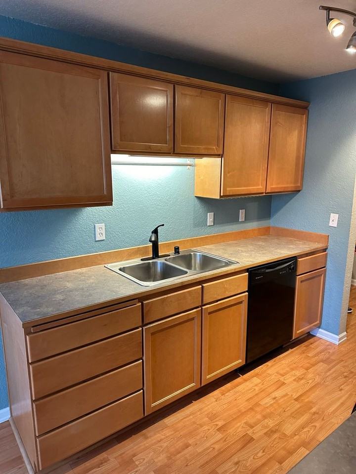 750 N 143rd St #117 - Photo 4 of 18