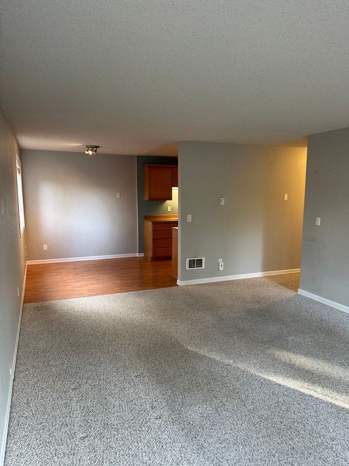 750 N 143rd St #117 - Photo 7 of 18