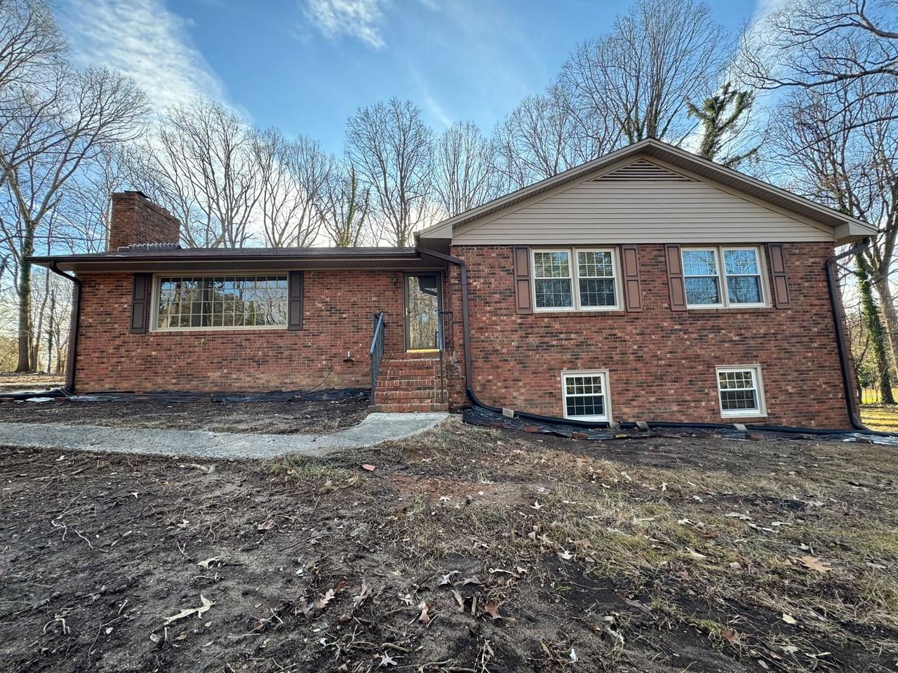 103 Thornwood Rd - Photo 2 of 44