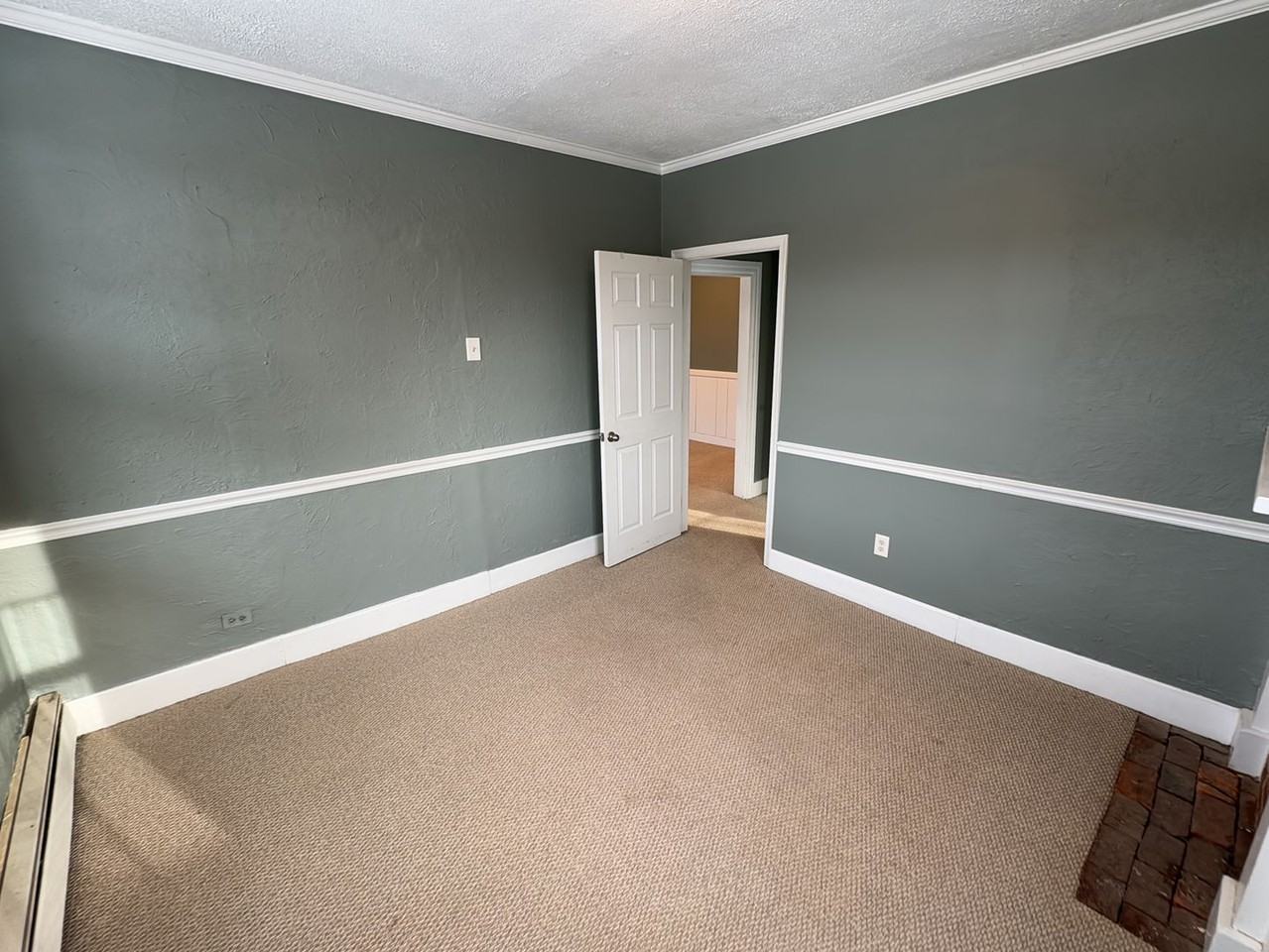 4672 Myers Rd - Photo 4 of 15